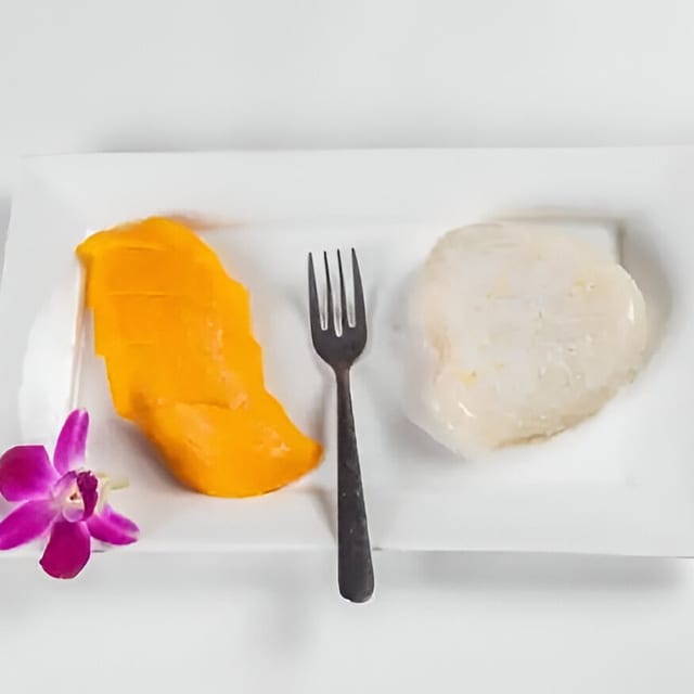 Mango with Sweet Sticky Rice.